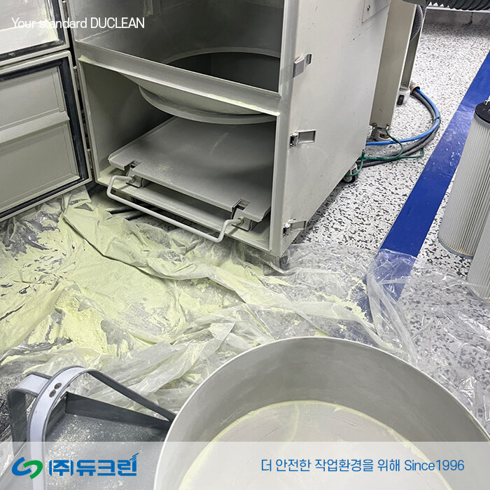 PCB 기판 가공 시 발생하는 흄, 분진 제거 집진기 필터 교체 및 클리닝 사진 4
