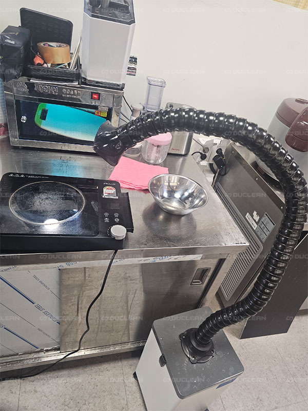 식품 원료 가열 시 발생하는 연기, 냄새 집진用 ZF-150 설치 사진 1